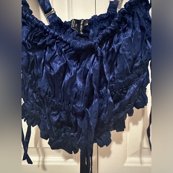 New crop top - Picture 3 of 5